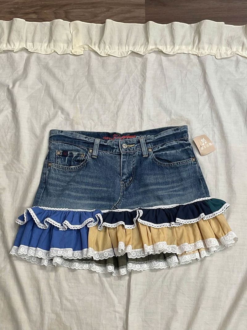 Chân váy jean patchwork bèo ren xanh be xanh rêu